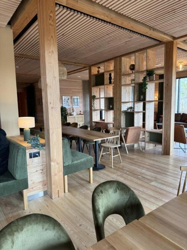 Hotel Le Bout Du Parc De ベルサイユ エクステリア 写真